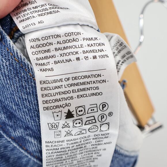 Levi's Women's Wedgie Icon Ankle Fit Button Fly Raw Hem Jean Size 24 - Picture 8 of 9